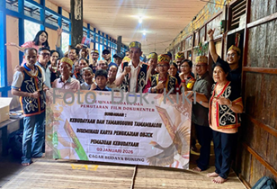 Tamambalo, Bukan Tamambaloh: Tiga Keputusan Seminar Budaya di Uncak Kapuas Tamambalo, Bukan Tamambaloh: Tiga Keputusan Seminar Budaya di Uncak Kapuas