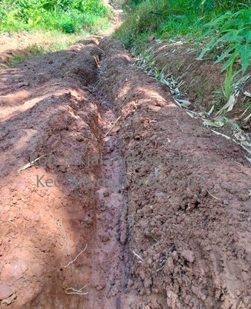 Cerita Lama dari Sungkung, Kec. Siding Kab. Bengkayang: Akses Jalan Belum Layak Cerita Lama dari Sungkung, Kec. Siding Kab. Bengkayang: Akses Jalan Belum Layak